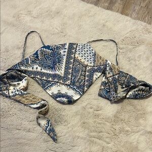 SHEIN Blue and White Paisley Crop Top